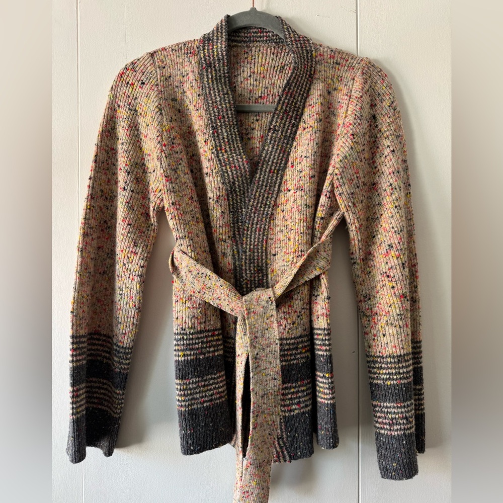 Vintage & Unique! Multicolor Knit Wool Cardigan with Belt